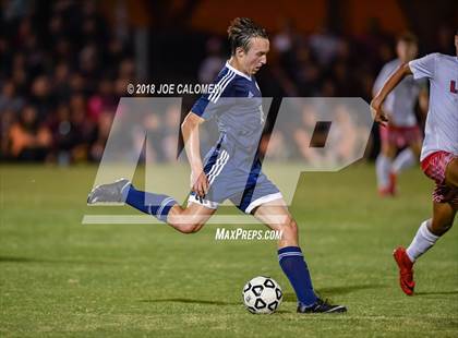 Thumbnail 2 in Lee [Robert E.] vs Smithson Valley (Class 6A Region 4 Area) photogallery.