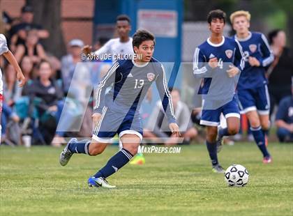Thumbnail 2 in Lee [Robert E.] vs Smithson Valley (Class 6A Region 4 Area) photogallery.
