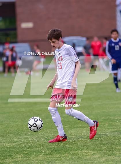 Thumbnail 2 in Lee [Robert E.] vs Smithson Valley (Class 6A Region 4 Area) photogallery.