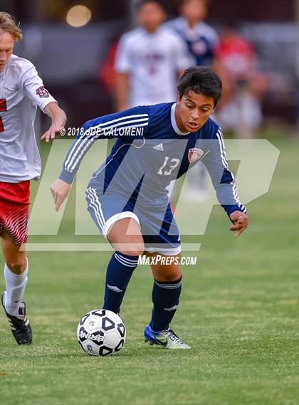 Thumbnail 2 in Lee [Robert E.] vs Smithson Valley (Class 6A Region 4 Area) photogallery.