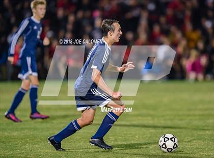 Thumbnail 2 in Lee [Robert E.] vs Smithson Valley (Class 6A Region 4 Area) photogallery.