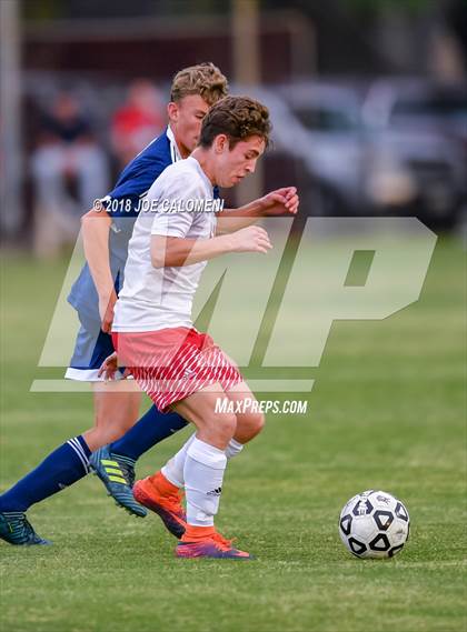 Thumbnail 3 in Lee [Robert E.] vs Smithson Valley (Class 6A Region 4 Area) photogallery.