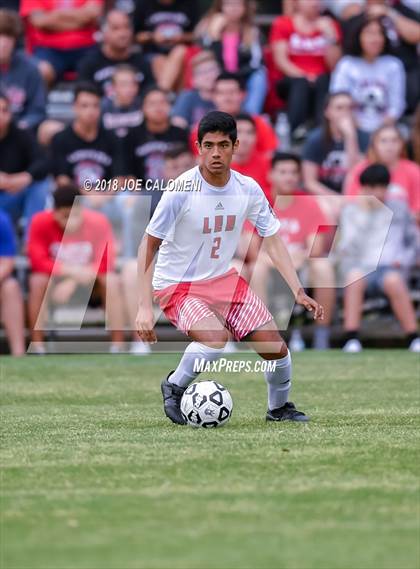Thumbnail 2 in Lee [Robert E.] vs Smithson Valley (Class 6A Region 4 Area) photogallery.