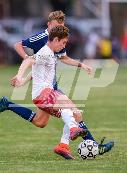 Thumbnail 2 in Lee [Robert E.] vs Smithson Valley (Class 6A Region 4 Area) photogallery.