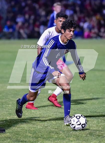 Thumbnail 3 in Lee [Robert E.] vs Smithson Valley (Class 6A Region 4 Area) photogallery.