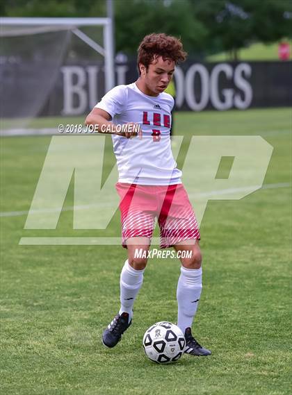 Thumbnail 1 in Lee [Robert E.] vs Smithson Valley (Class 6A Region 4 Area) photogallery.