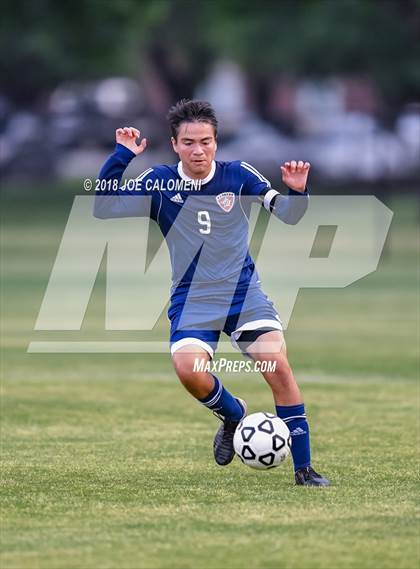 Thumbnail 3 in Lee [Robert E.] vs Smithson Valley (Class 6A Region 4 Area) photogallery.