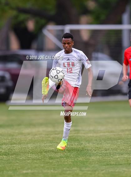 Thumbnail 3 in Lee [Robert E.] vs Smithson Valley (Class 6A Region 4 Area) photogallery.