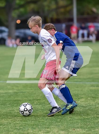 Thumbnail 3 in Lee [Robert E.] vs Smithson Valley (Class 6A Region 4 Area) photogallery.