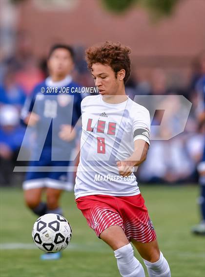 Thumbnail 3 in Lee [Robert E.] vs Smithson Valley (Class 6A Region 4 Area) photogallery.