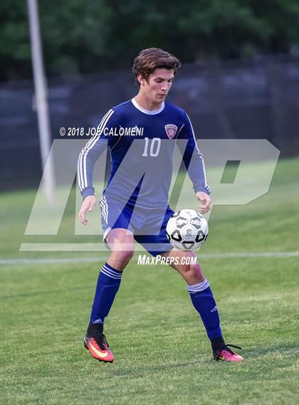 Thumbnail 3 in Lee [Robert E.] vs Smithson Valley (Class 6A Region 4 Area) photogallery.