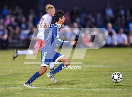 Thumbnail 3 in Lee [Robert E.] vs Smithson Valley (Class 6A Region 4 Area) photogallery.