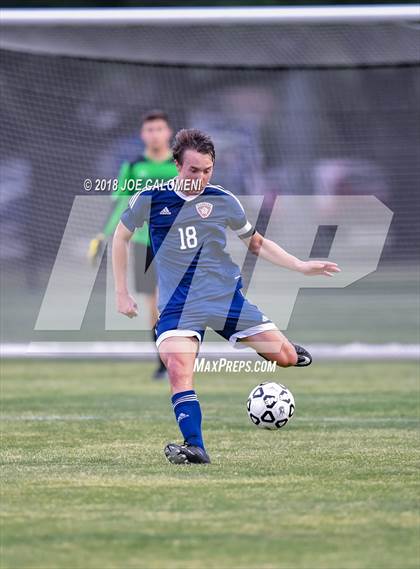 Thumbnail 2 in Lee [Robert E.] vs Smithson Valley (Class 6A Region 4 Area) photogallery.