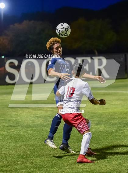 Thumbnail 1 in Lee [Robert E.] vs Smithson Valley (Class 6A Region 4 Area) photogallery.