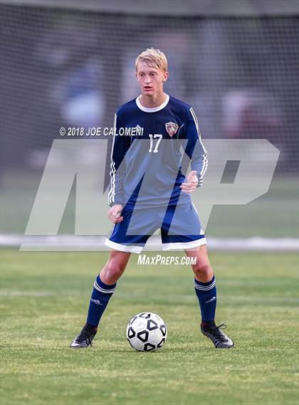 Thumbnail 3 in Lee [Robert E.] vs Smithson Valley (Class 6A Region 4 Area) photogallery.