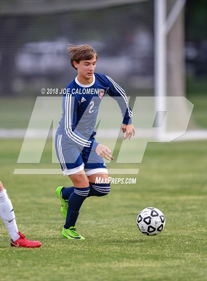 Thumbnail 3 in Lee [Robert E.] vs Smithson Valley (Class 6A Region 4 Area) photogallery.