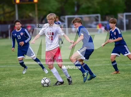Thumbnail 2 in Lee [Robert E.] vs Smithson Valley (Class 6A Region 4 Area) photogallery.