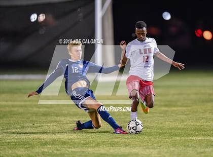 Thumbnail 3 in Lee [Robert E.] vs Smithson Valley (Class 6A Region 4 Area) photogallery.