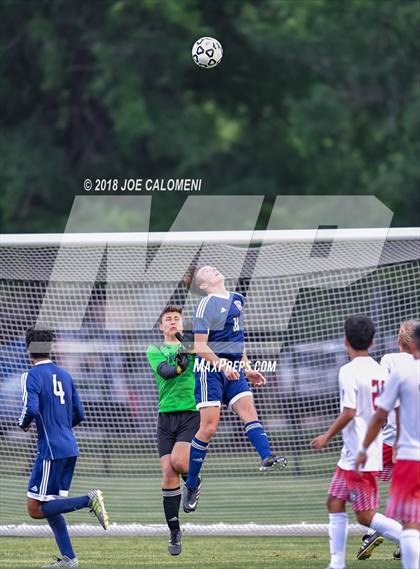 Thumbnail 2 in Lee [Robert E.] vs Smithson Valley (Class 6A Region 4 Area) photogallery.