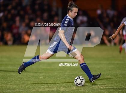 Thumbnail 1 in Lee [Robert E.] vs Smithson Valley (Class 6A Region 4 Area) photogallery.