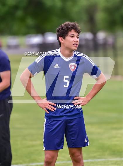 Thumbnail 1 in Lee [Robert E.] vs Smithson Valley (Class 6A Region 4 Area) photogallery.