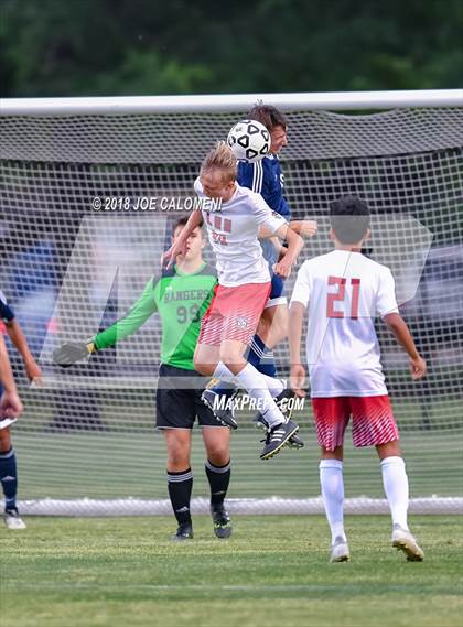 Thumbnail 2 in Lee [Robert E.] vs Smithson Valley (Class 6A Region 4 Area) photogallery.