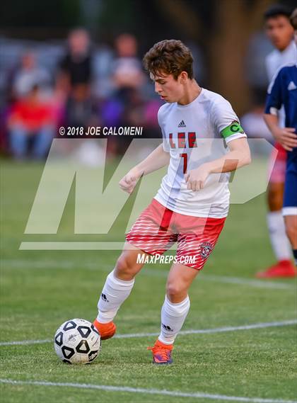 Thumbnail 1 in Lee [Robert E.] vs Smithson Valley (Class 6A Region 4 Area) photogallery.