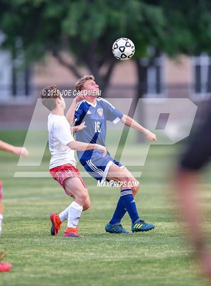 Thumbnail 1 in Lee [Robert E.] vs Smithson Valley (Class 6A Region 4 Area) photogallery.