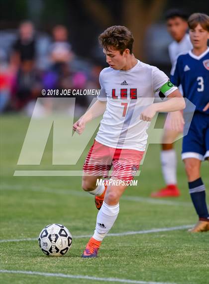 Thumbnail 3 in Lee [Robert E.] vs Smithson Valley (Class 6A Region 4 Area) photogallery.