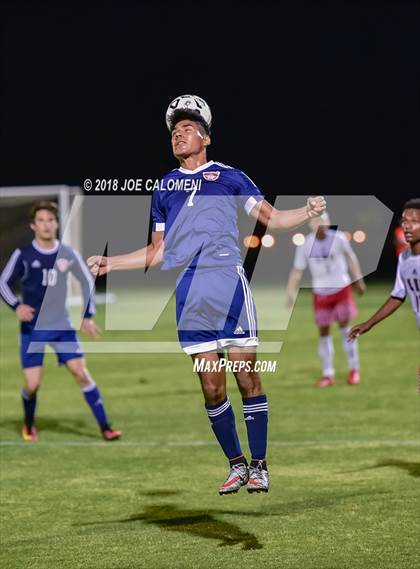 Thumbnail 3 in Lee [Robert E.] vs Smithson Valley (Class 6A Region 4 Area) photogallery.