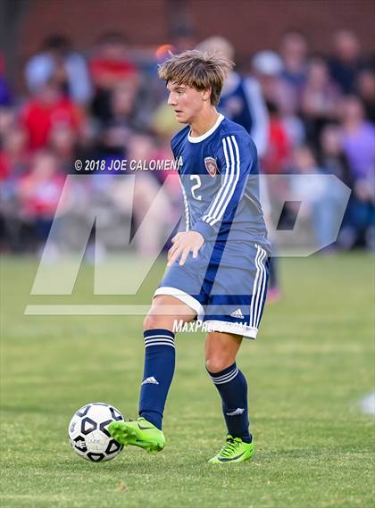 Thumbnail 2 in Lee [Robert E.] vs Smithson Valley (Class 6A Region 4 Area) photogallery.