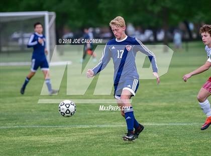 Thumbnail 3 in Lee [Robert E.] vs Smithson Valley (Class 6A Region 4 Area) photogallery.