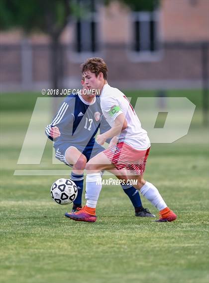 Thumbnail 1 in Lee [Robert E.] vs Smithson Valley (Class 6A Region 4 Area) photogallery.