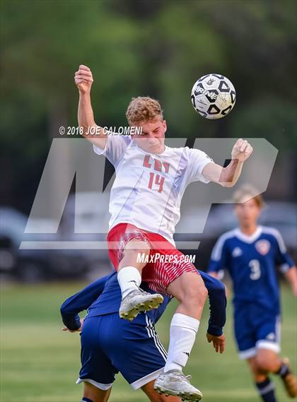Thumbnail 2 in Lee [Robert E.] vs Smithson Valley (Class 6A Region 4 Area) photogallery.
