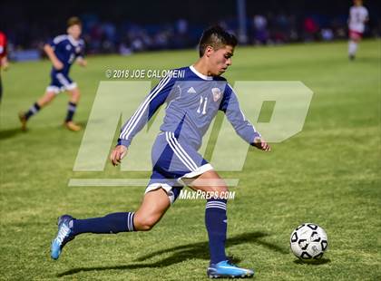 Thumbnail 3 in Lee [Robert E.] vs Smithson Valley (Class 6A Region 4 Area) photogallery.