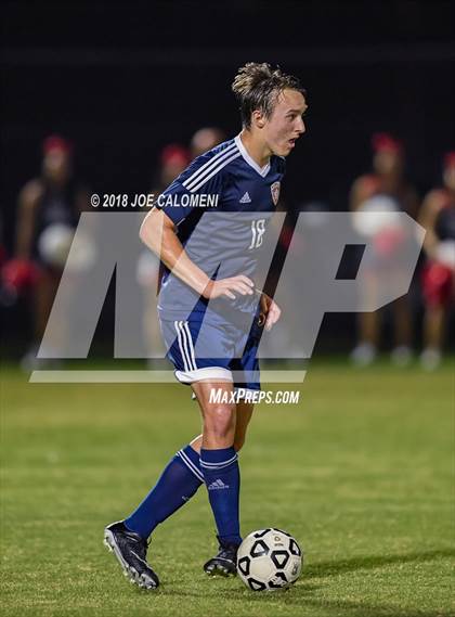 Thumbnail 2 in Lee [Robert E.] vs Smithson Valley (Class 6A Region 4 Area) photogallery.