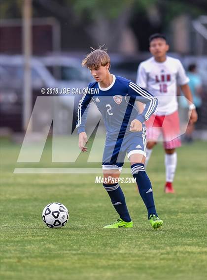 Thumbnail 3 in Lee [Robert E.] vs Smithson Valley (Class 6A Region 4 Area) photogallery.