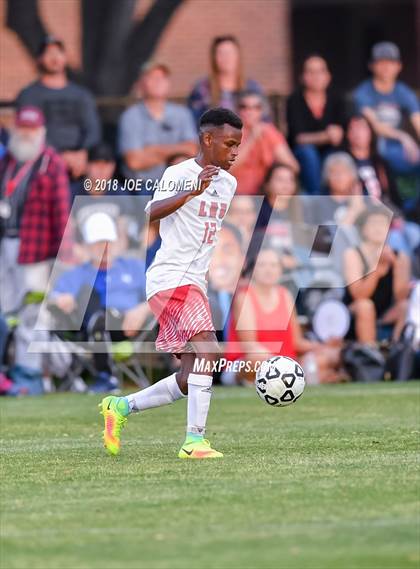 Thumbnail 3 in Lee [Robert E.] vs Smithson Valley (Class 6A Region 4 Area) photogallery.