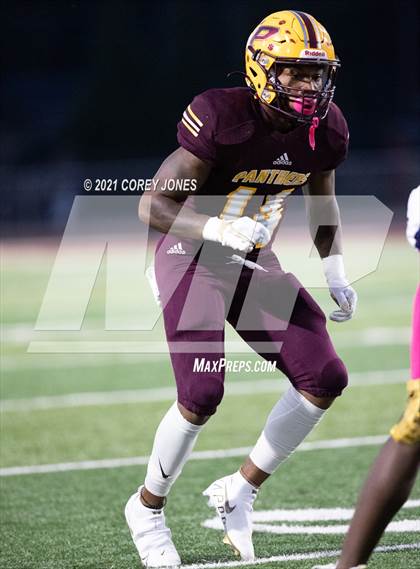 Thumbnail 2 in Spalding vs Perry photogallery.