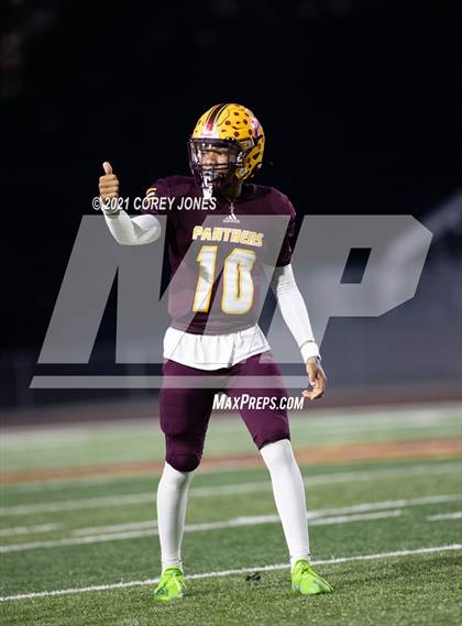 Thumbnail 3 in Spalding vs Perry photogallery.