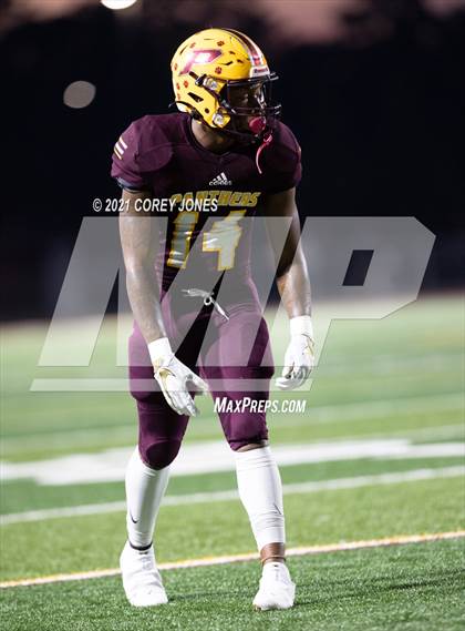 Thumbnail 3 in Spalding vs Perry photogallery.