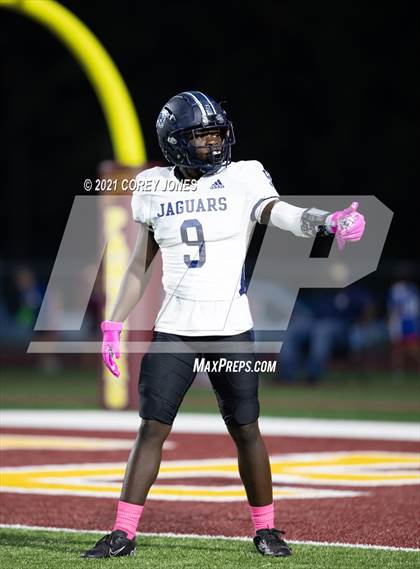 Thumbnail 3 in Spalding vs Perry photogallery.