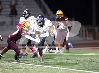 Thumbnail 1 in Spalding vs Perry photogallery.