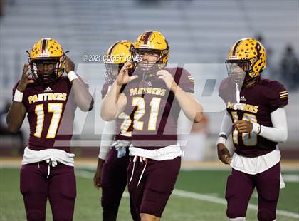 Thumbnail 2 in Spalding vs Perry photogallery.