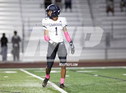 Thumbnail 3 in Spalding vs Perry photogallery.