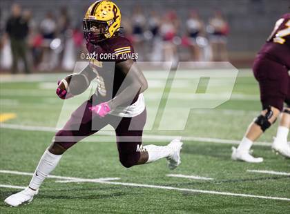 Thumbnail 1 in Spalding vs Perry photogallery.