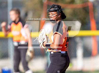 Thumbnail 3 in Hastings vs. Gretna photogallery.