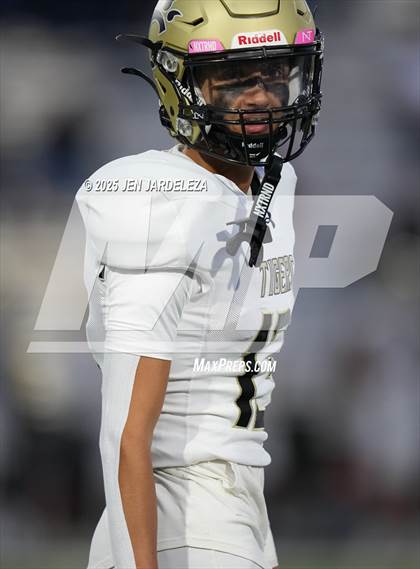 Thumbnail 3 in Canon City @ Cheyenne Mountain photogallery.