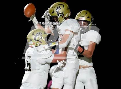 Thumbnail 2 in Canon City @ Cheyenne Mountain photogallery.