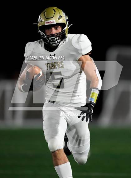 Thumbnail 3 in Canon City @ Cheyenne Mountain photogallery.